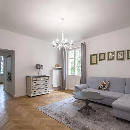 Ego Old Town Varşova