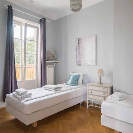 Ego Old Town * Varşova